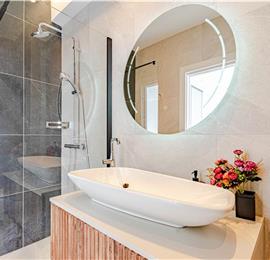 6 bedroom villa with infinity pool and sea views, Korcula Island, sleeps 12